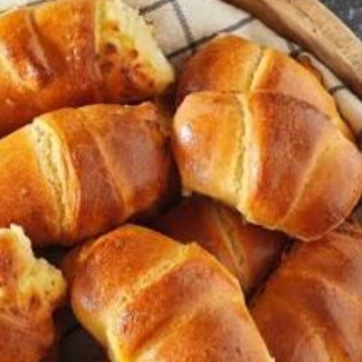 Промоционално изображение: Сутрешни кифлички — Пекарна Златна Хрупка